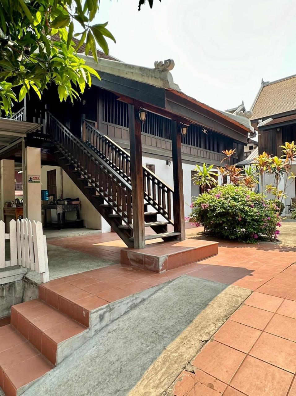 Residence Boutique Hotel Luang Prabang Exteriör bild
